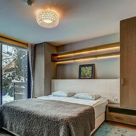 Chalet Oerts Elegant Mountain Retreat With Breathtaking Views *