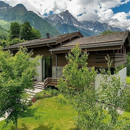 Chalet Oerts Elegant Mountain Retreat With Breathtaking Views